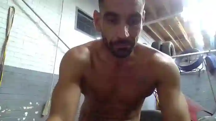 2025/09/29/cam4-bigtoyguy34-00-39-58