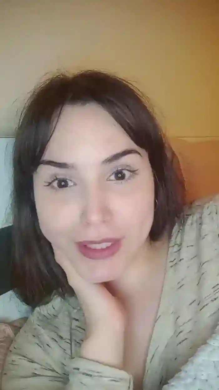 2025/09/30/cam4-putita2003-07-54-10