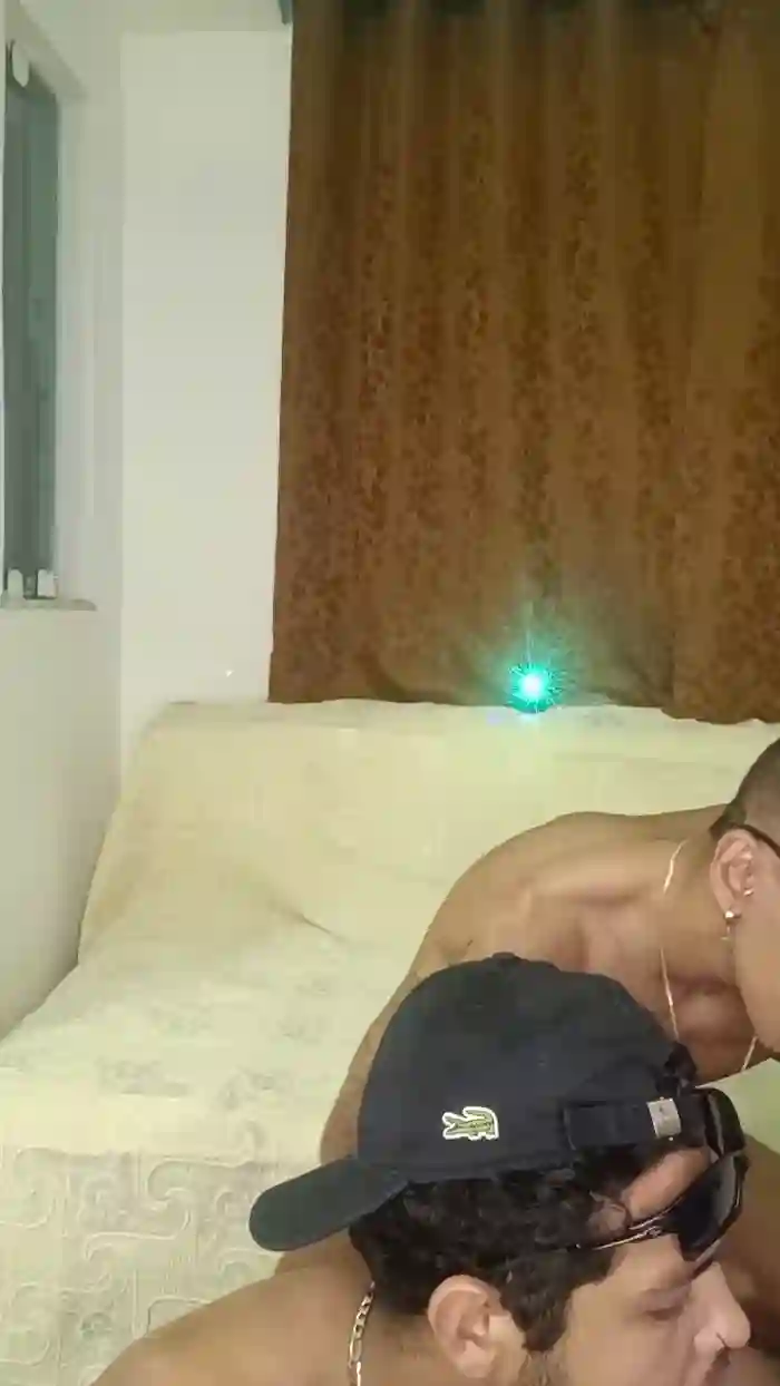 2025/09/30/cam4-cariocahot21-03-00-06