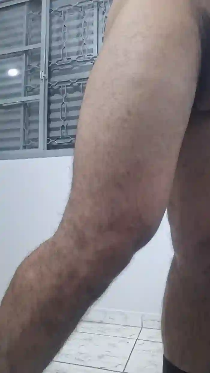 2025/09/30/cam4-lobao_nervoso-01-01-13