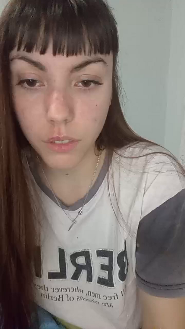 Lara_99_