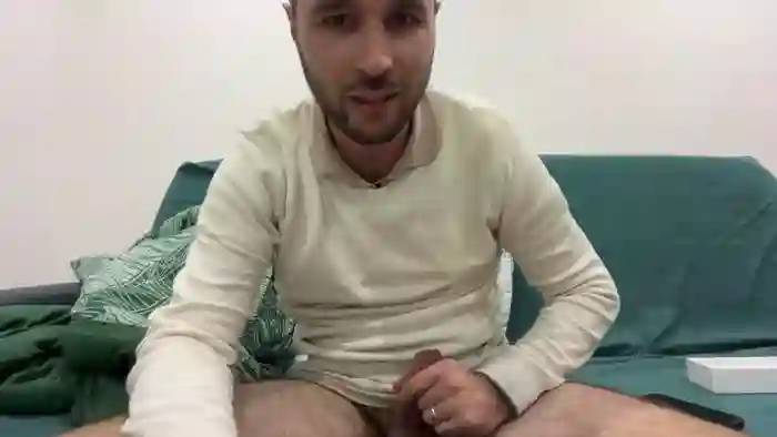 2025/10/01/cam4-jules_demastre-20-19-08