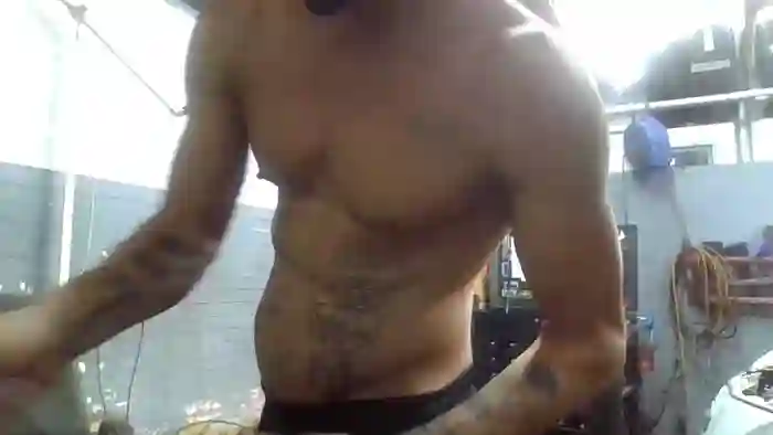 2025/10/06/cam4-bigtoyguy34-03-44-56