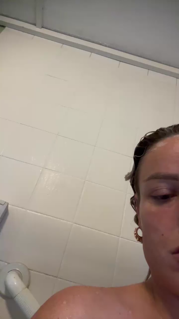 Sexyblondey51