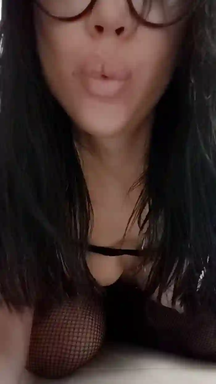 2025/10/08/cam4-sexy___morena-18-52-43