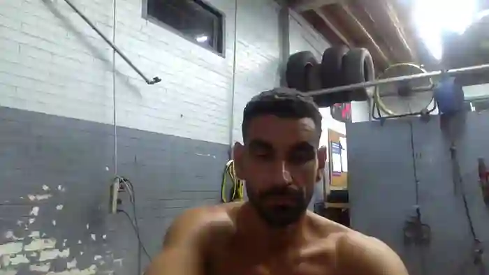 2025/10/09/cam4-bigtoyguy34-00-59-21