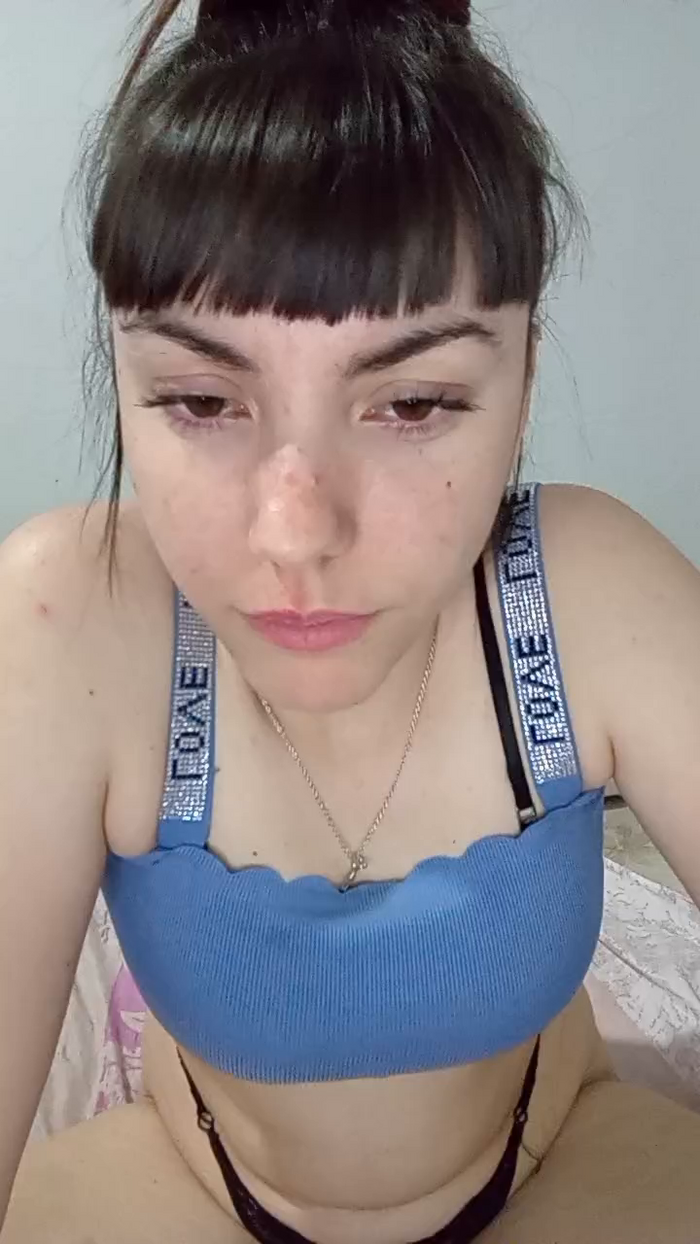 Lara_99_