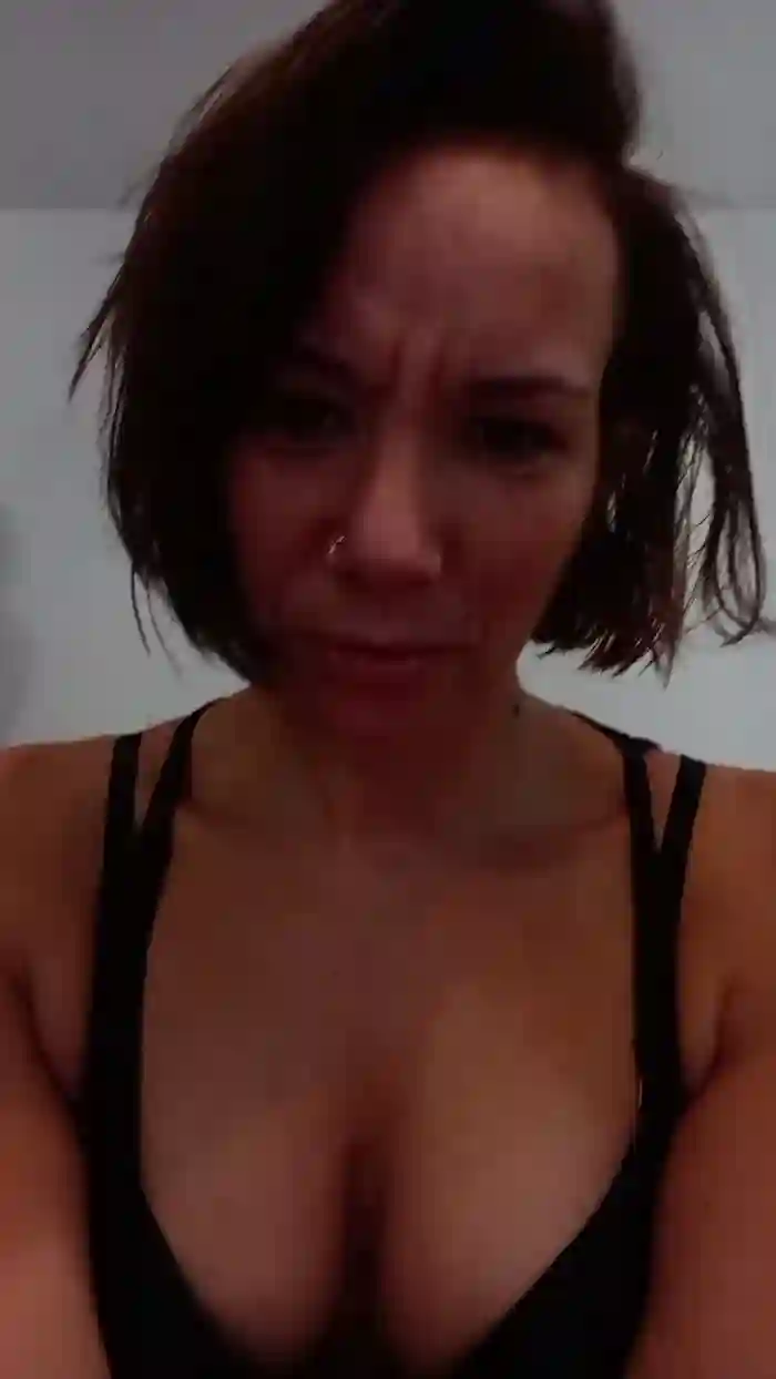 2025/10/10/cam4-nlixxx-07-07-55