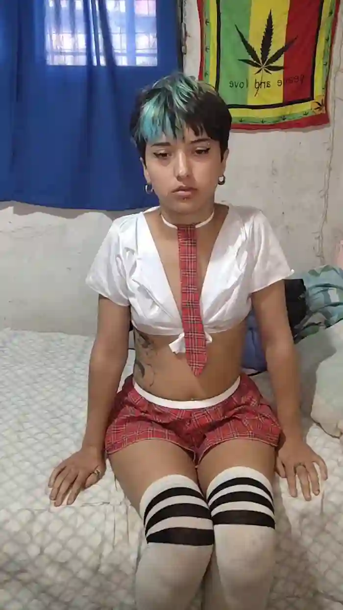 2025/10/12/cam4-sexxyymom-19-03-57