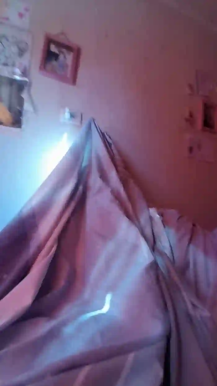 2025/10/14/cam4-brendasuare890-13-03-23