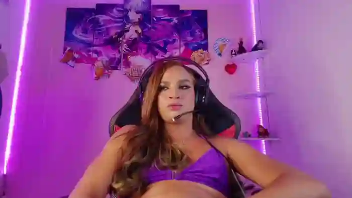2025/10/15/cam4-kylievictoria_-09-05-33