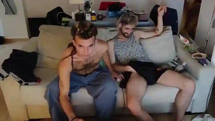 2025/10/16/cam4-guilleyleo-06-42-58