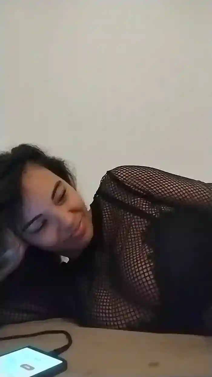 2025/10/16/cam4-asiancat83-05-39-20