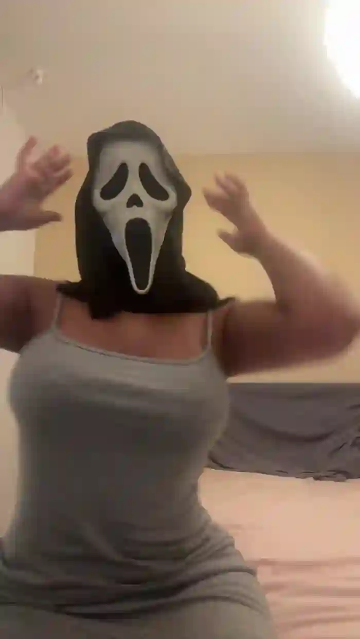 2025/10/16/cam4-bilinda31-16-27-12