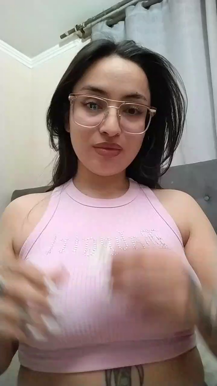 Latinaakita4
