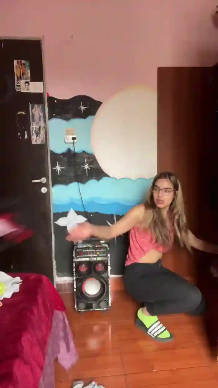 2025/10/18/cam4-cammydomm-15-58-26