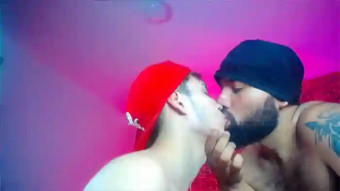 2025/10/19/cam4-michael_twink_-04-37-27