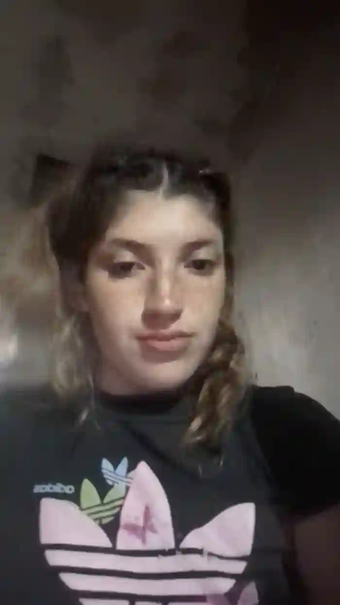 2025/10/22/cam4-camila4993-19-54-54