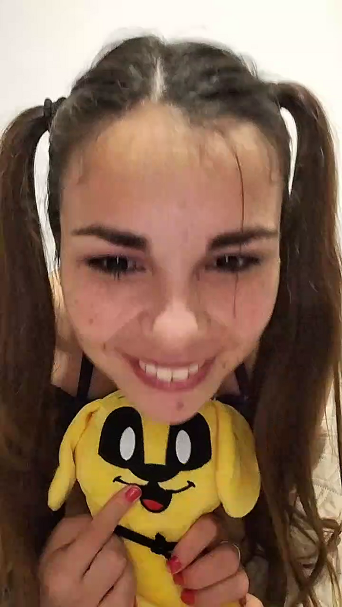 Desiree025