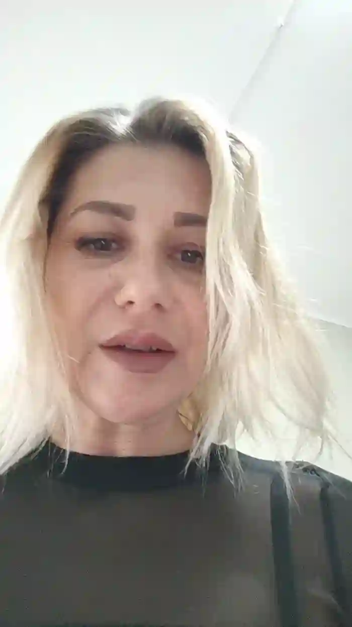 2025/10/25/cam4-evakisimovareal-09-53-03