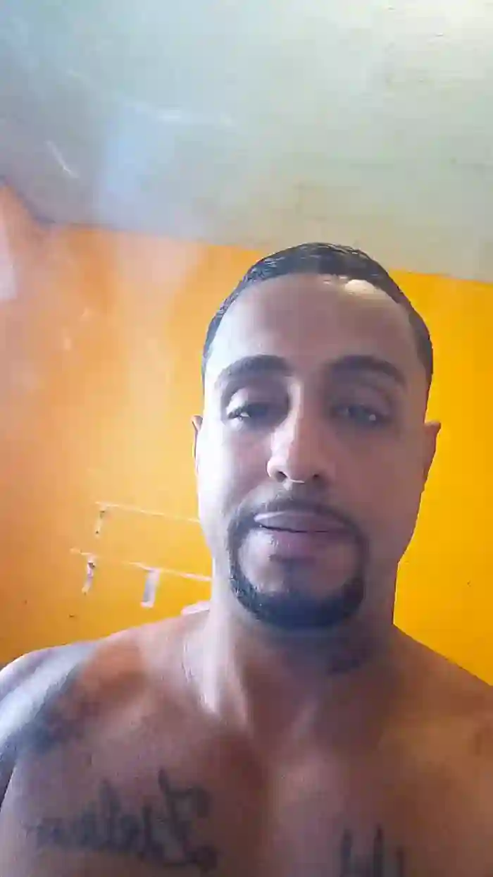 2025/10/25/cam4-thugstyle2206-13-47-26