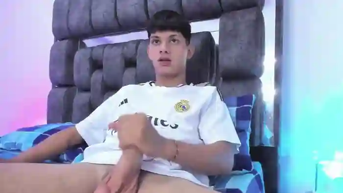 2025/10/28/cam4-naughty_daniel-21-03-06