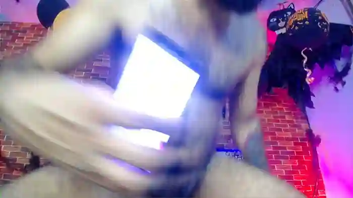 2025/10/29/cam4-michael_twink_-03-22-31