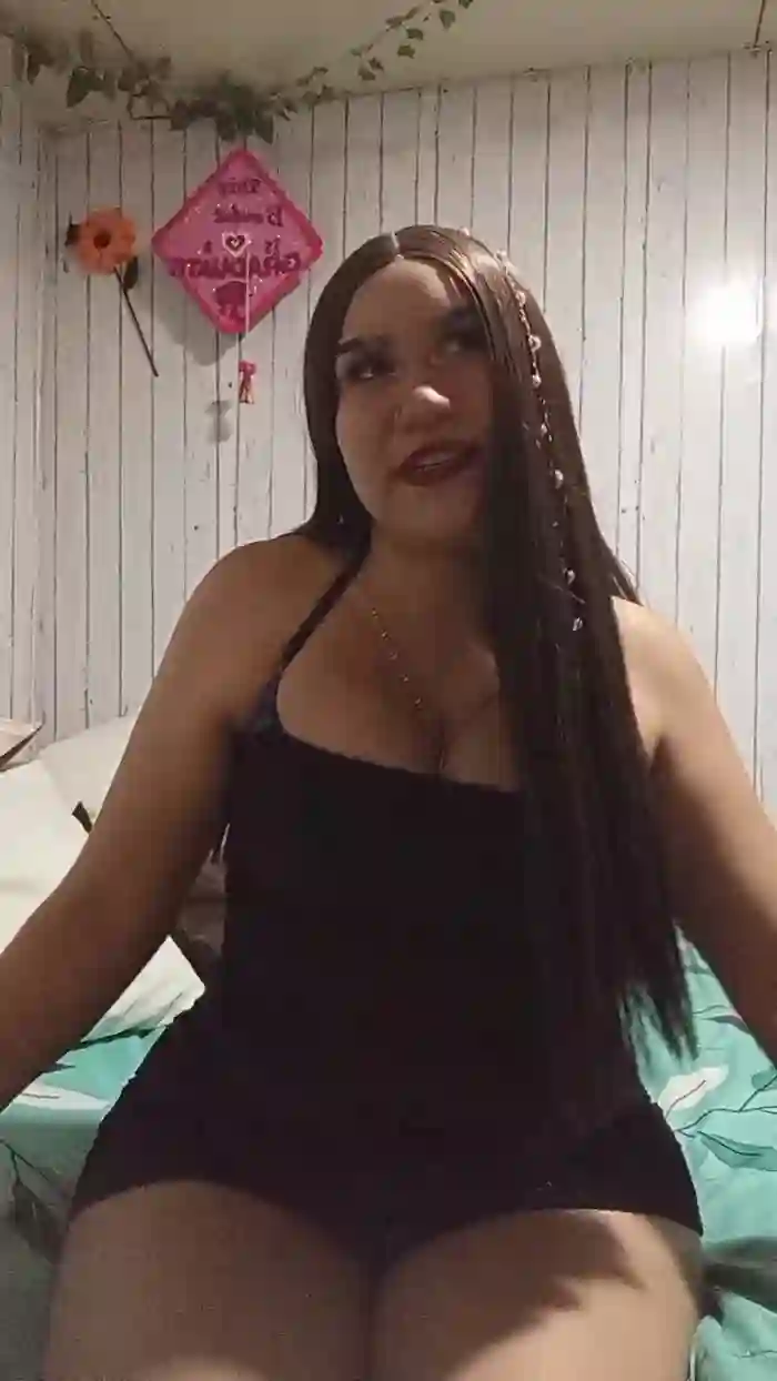 2025/10/30/cam4-andreaa2025-02-51-04