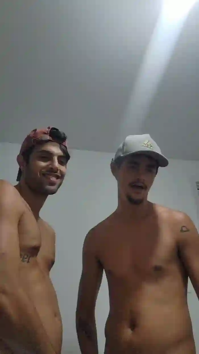 2025/10/30/cam4-levi_henrique-21-58-24