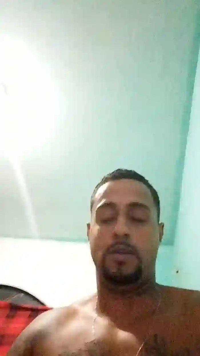 2025/10/30/cam4-thugstyle2206-02-35-12