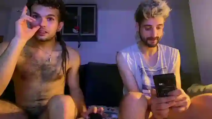 2025/10/31/cam4-guilleyleo-02-32-48