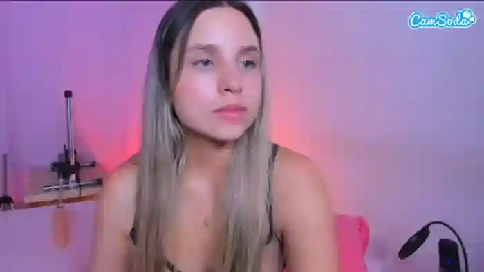 2025/09/29/camsoda-vaiolet-rose-20-54-43