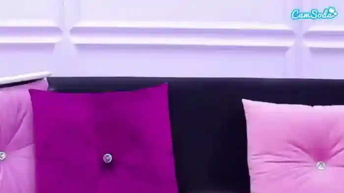 2025/10/01/camsoda-1carlawhite-05-54-21