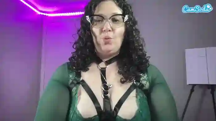 2025/10/11/camsoda-adrianeblake-03-45-48