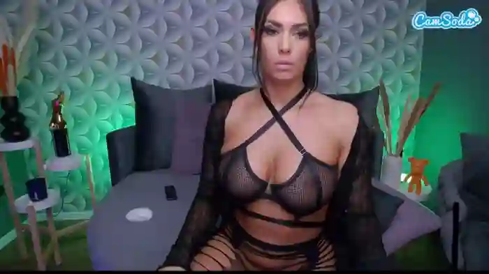 2025/10/12/camsoda-mina-babe-16-31-51