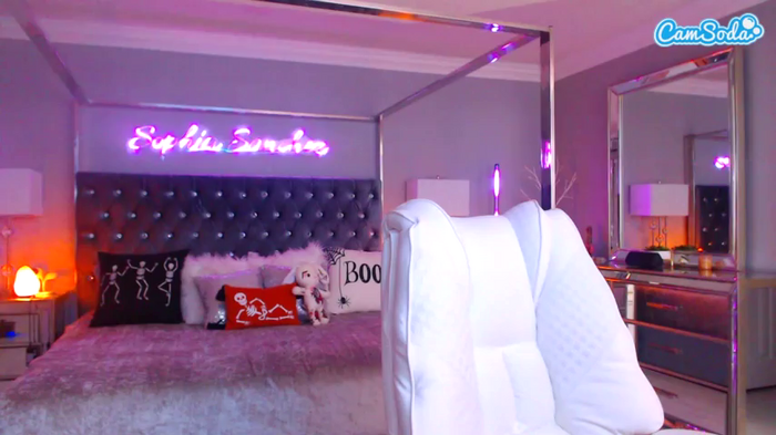 theofficialsophiasanchez