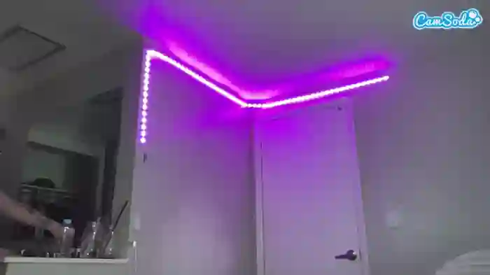 2025/10/19/camsoda-adrianeblake-23-42-32