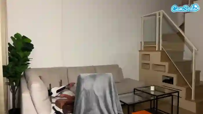 2025/10/21/camsoda-violet6xft-15-45-10