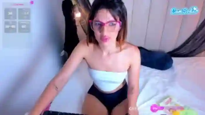 2025/10/22/camsoda-pamelaaddams-10-59-51