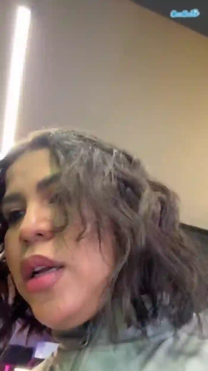 2025/10/25/camsoda-viioletlover-19-22-59