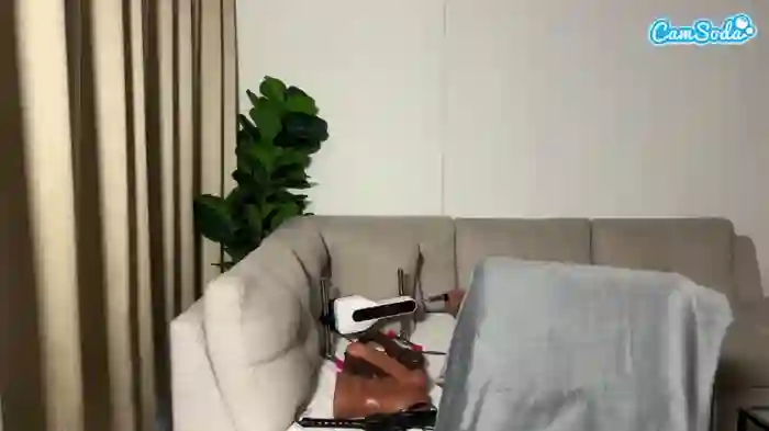 2025/10/25/camsoda-violet6xft-08-03-03