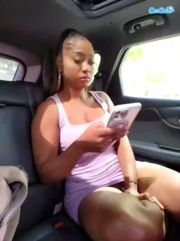 2025/10/25/camsoda-yettzaretth-14-42-46