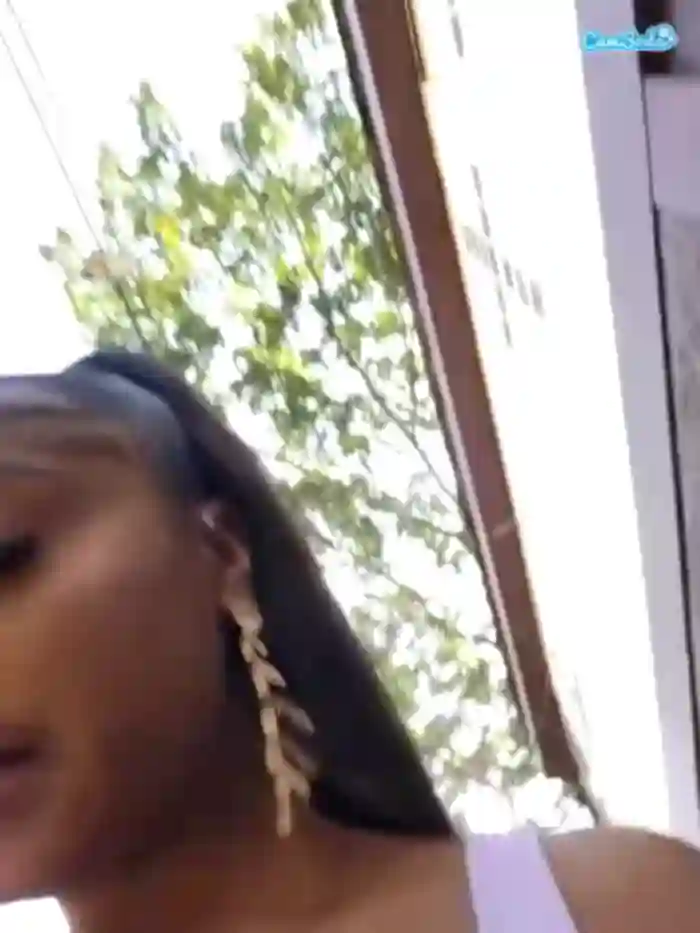 2025/10/25/camsoda-yettzaretth-15-12-45