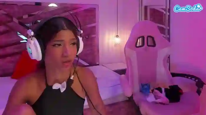 2025/10/26/camsoda-sofirey-13-33-48