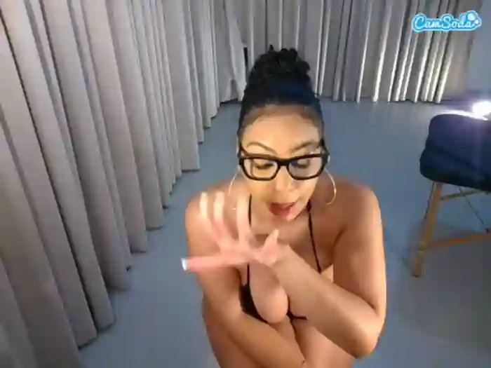 2025/10/27/camsoda-desirerodriguez-04-35-27