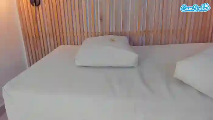 2025/12/12/camsoda-eve-west-08-08-15