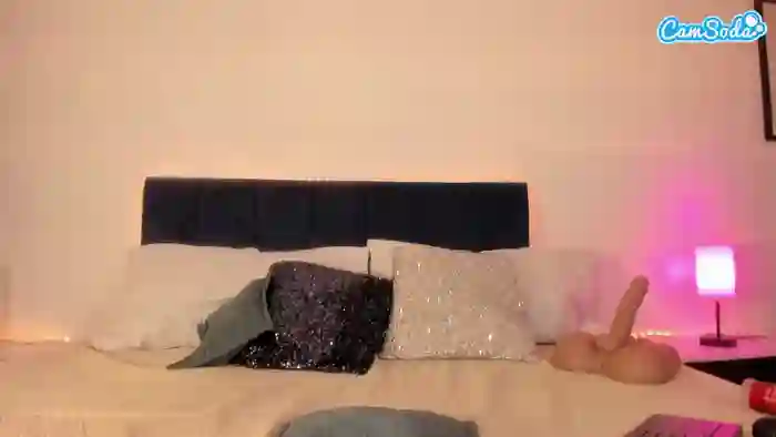 2025/12/24/camsoda-aliceholmes-13-22-15