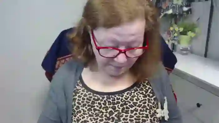 2025/10/28/cams-adeleemodel-04-32-46