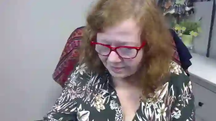 2025/10/29/cams-adeleemodel-06-43-59