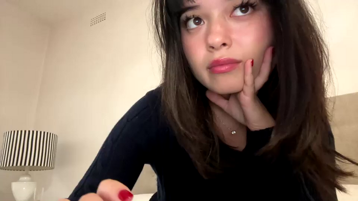 sarah_heart_aus